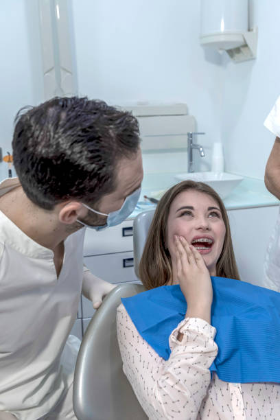 Best Pediatric Emergency Dentist in Avenue B And C, AZ