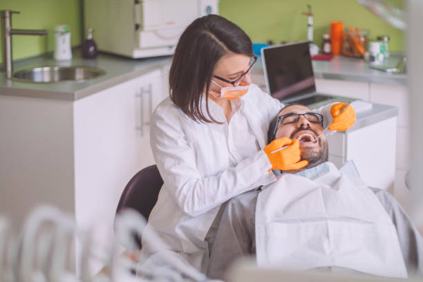 Best Emergency Tooth Extraction in Avenue B And C, AZ